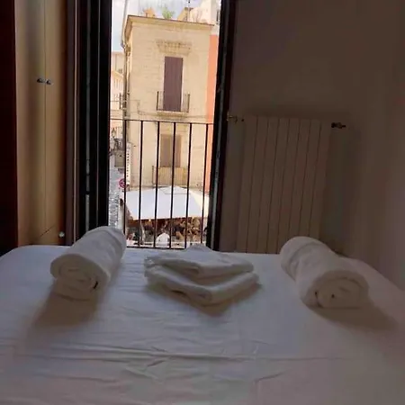 Lovely Maison In The Heart Of Old Town